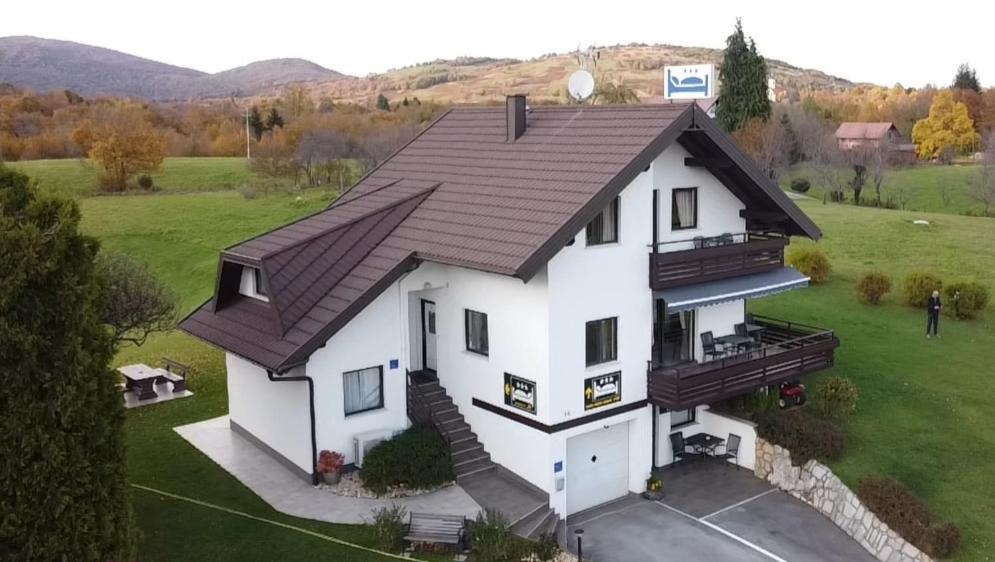 Vukovic House Hotel Селище Дрезницко Екстериор снимка