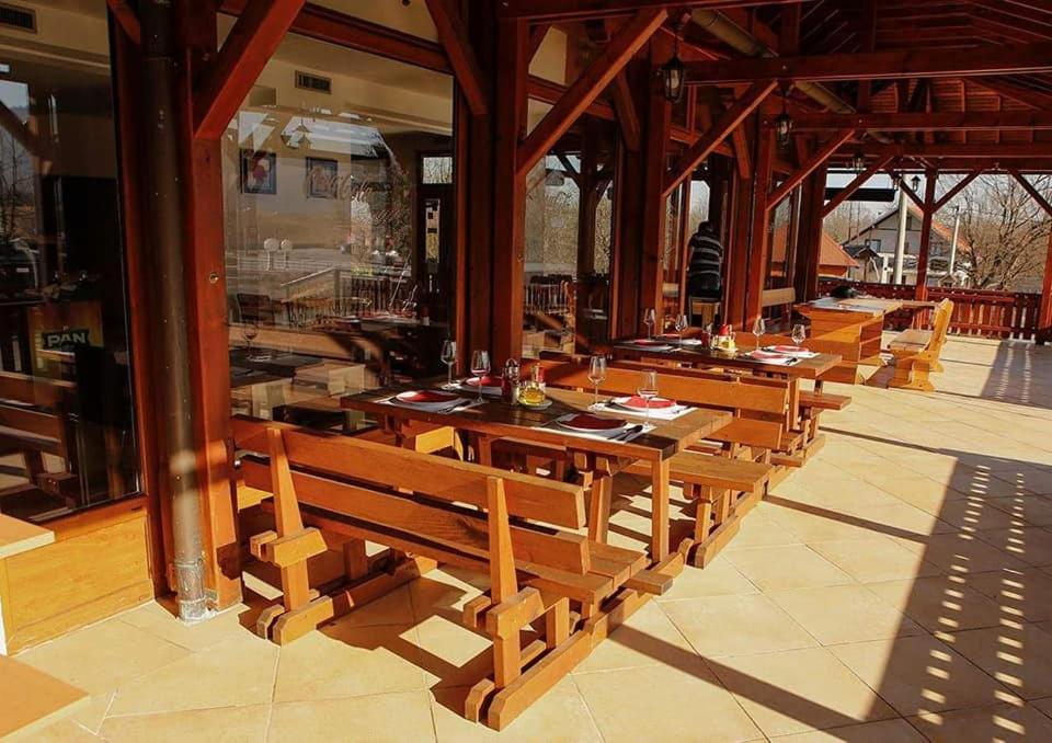 Vukovic House Hotel Селище Дрезницко Екстериор снимка