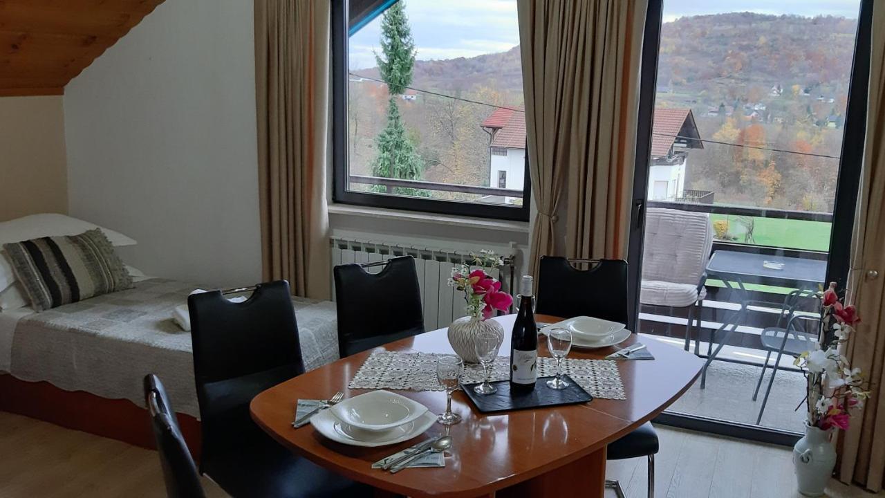 Vukovic House Hotel Селище Дрезницко Екстериор снимка