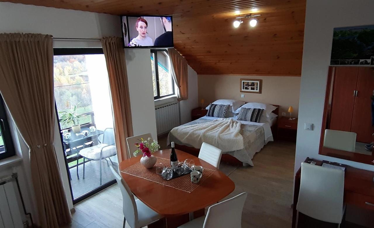 Vukovic House Hotel Селище Дрезницко Екстериор снимка